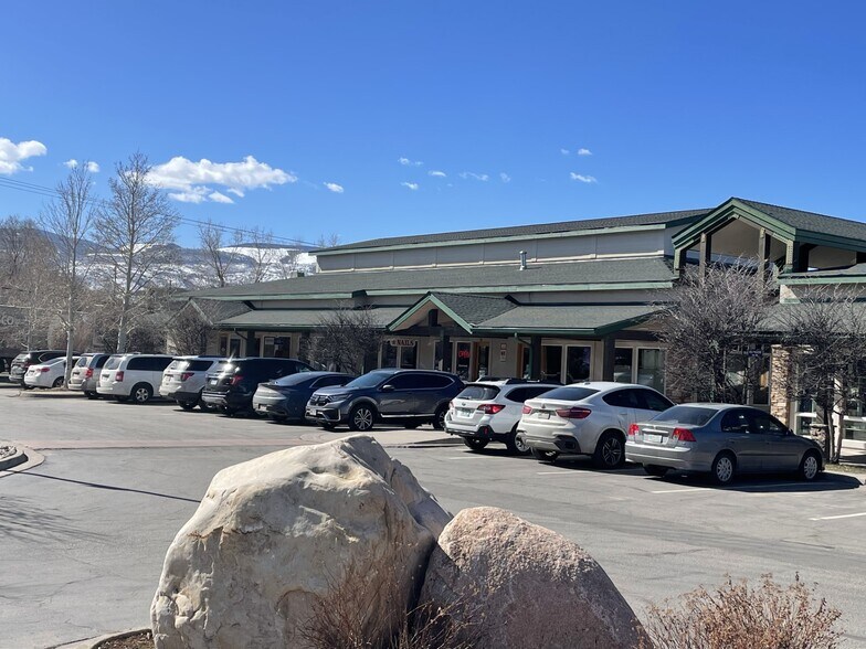 More Photos Of 50 Chambers Ave, Eagle Storefront For Lease