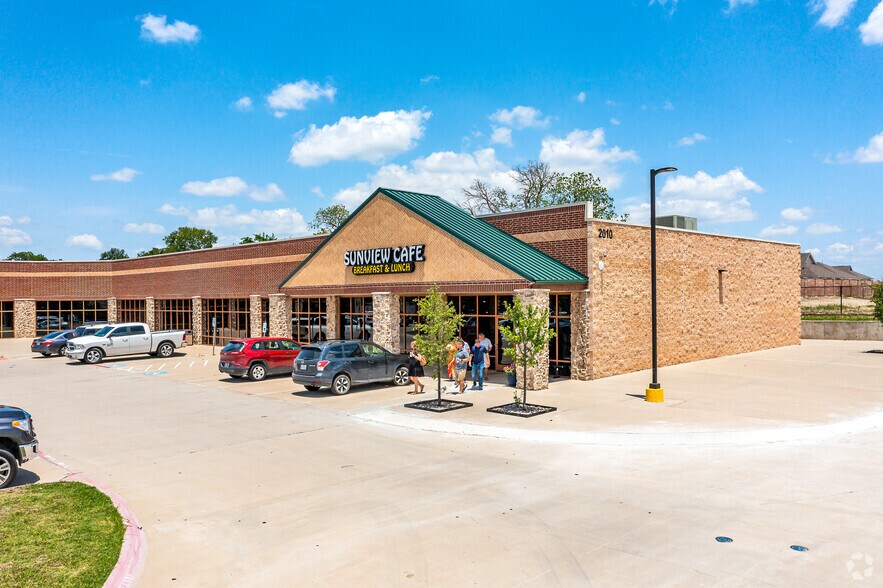 More Photos Of 2010 W White St, Anna Freestanding For Lease