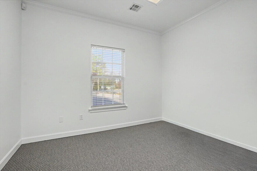 More Photos Of 5407 S Lewis Ave, Tulsa Office For Lease