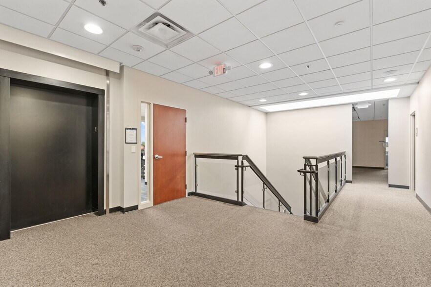 More Photos Of 2775 Blue Water Rd, Eagan Office For Sale