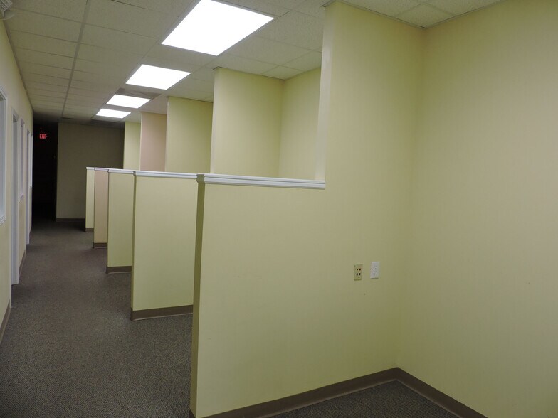 More Photos Of 1827 N Columbia St, Milledgeville Storefront For Lease