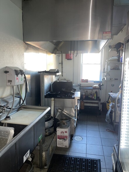 More Photos Of 269 W Merrick Rd, Valley Stream Sports And Entertainment For Lease