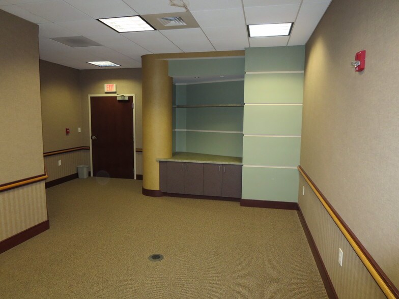 More Photos Of 502 W King St, Kings Mountain Medical For Lease