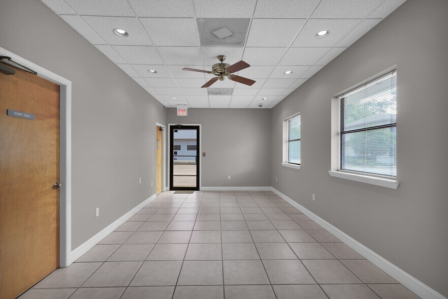 More Photos Of 3599 University Blvd S, Jacksonville Medical For Sale