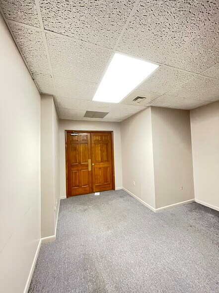 More Photos Of 3578 Brodhead Rd, Monaca Unknown For Lease