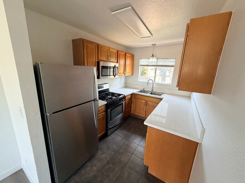 More Photos Of 3553 Landis St, San Diego Apartments For Sale