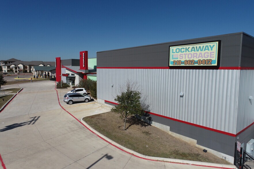 More Photos Of 8401 Crestway Dr, Converse Self Storage For Lease