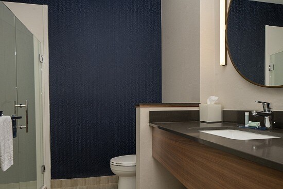 More Photos Of 6557 S Interstate 35 E, Corinth Hotel For Sale