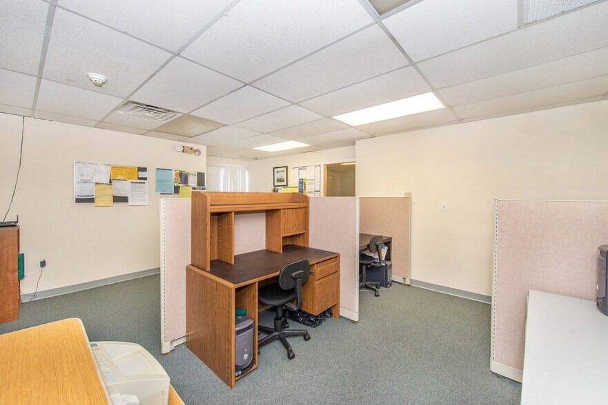 More Photos Of 1594-1600 US Highway 130, North Brunswick Medical For Sale