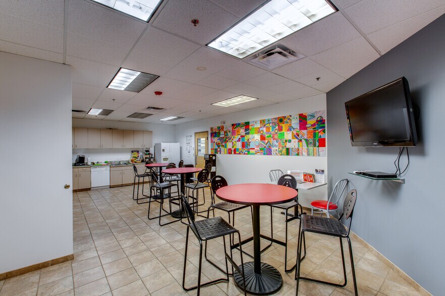 More Photos Of 5630 Ward Rd, Arvada Flex For Sale