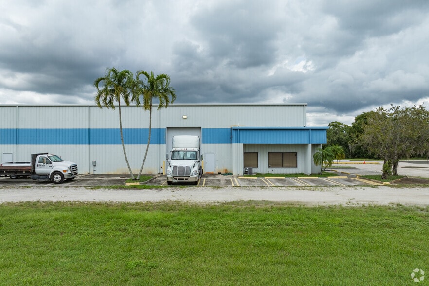 More Photos Of 12551 Florida 7, Boynton Beach Warehouse For Sale
