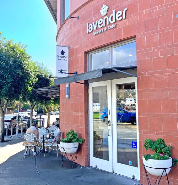 More Photos Of 900 Colusa Ave, Berkeley Storefront Retail Office For Lease