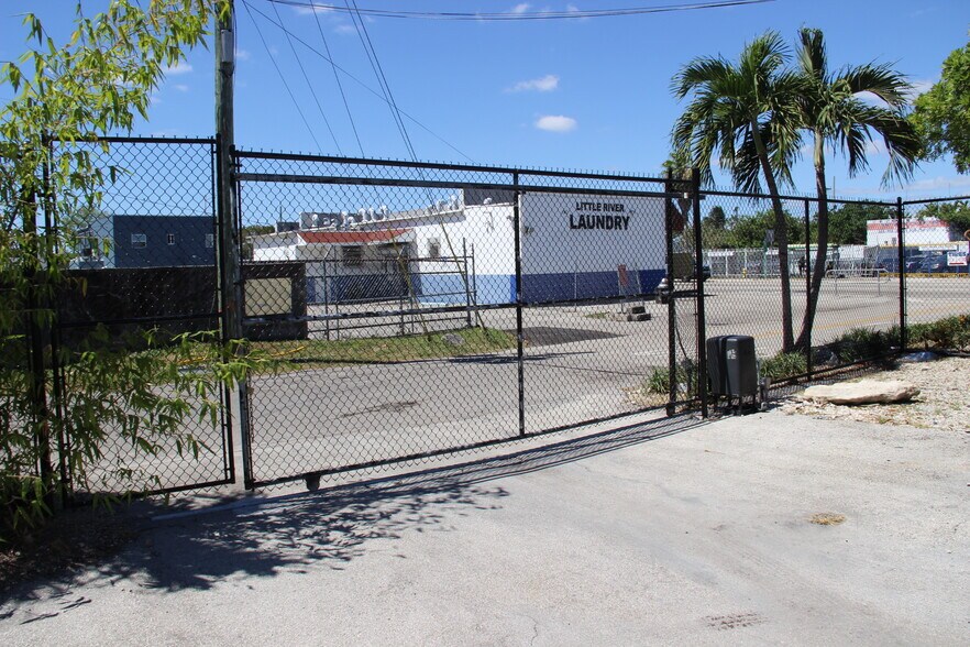 More Photos Of 72 NW 79th St, Miami Restaurant For Sale