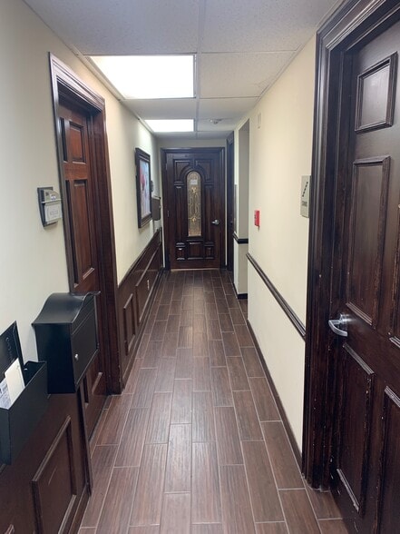 More Photos Of 620 E Twiggs St, Tampa Office For Lease