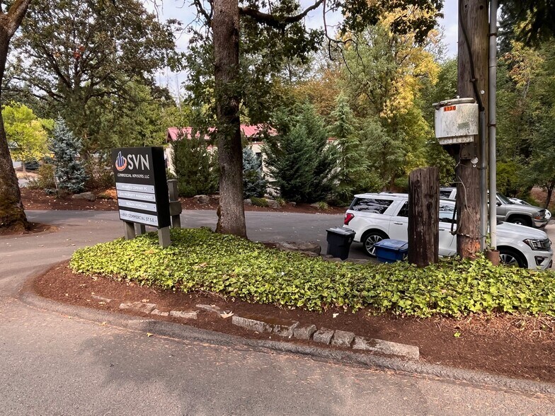 More Photos Of 4160 Commercial St SE, Salem Office For Lease