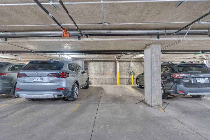 More Photos Of 1950 W Littleton Blvd, Littleton Loft Creative Space For Sale