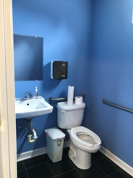 More Photos Of 510 Lancaster Rd, Pikeville Specialty For Lease