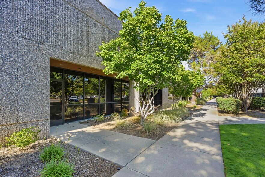 More Photos Of 1358 Blue Oaks Blvd, Roseville Light Distribution For Sale
