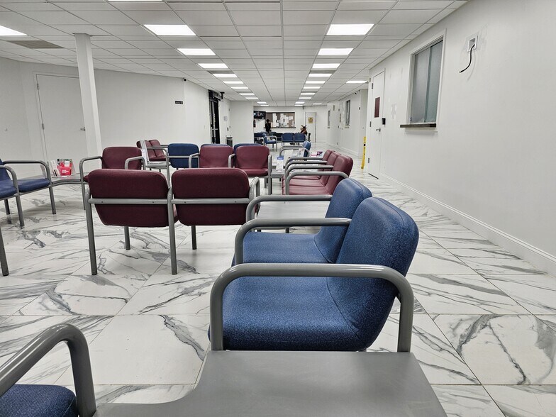 More Photos Of 9765 San Jose Blvd, Jacksonville Medical For Lease