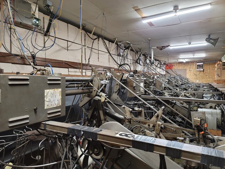 More Photos Of 739 W Main St, Deshler Bowling Alley For Sale