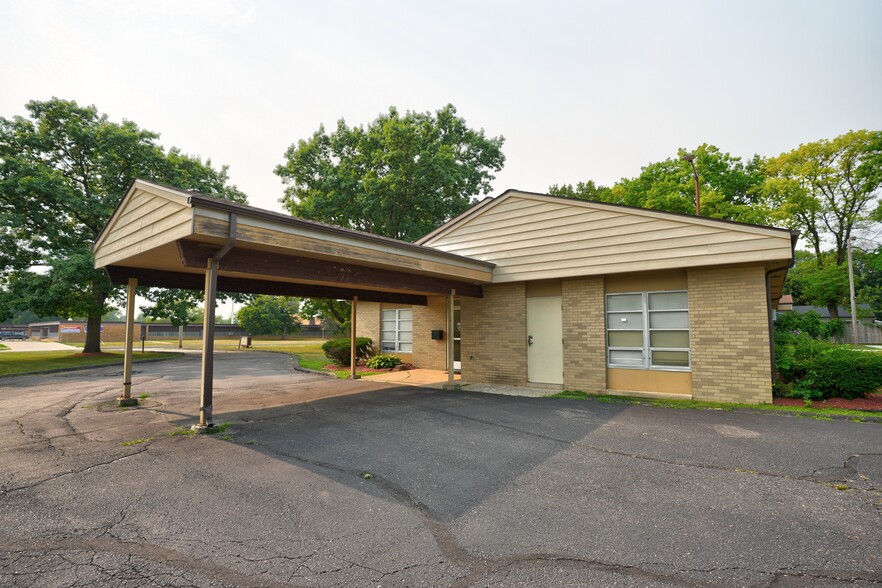 More Photos Of 6202 Dupont St, Flint Religious Facility For Sale