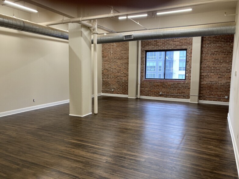 More Photos Of 817 Main St, Cincinnati Coworking Space