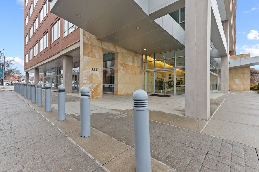 More Photos Of 221 W Philadelphia St, York Office For Sale