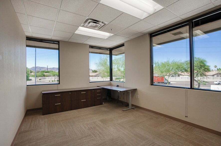 More Photos Of 4435 E chandler Blvd, Phoenix Loft Creative Space For Lease