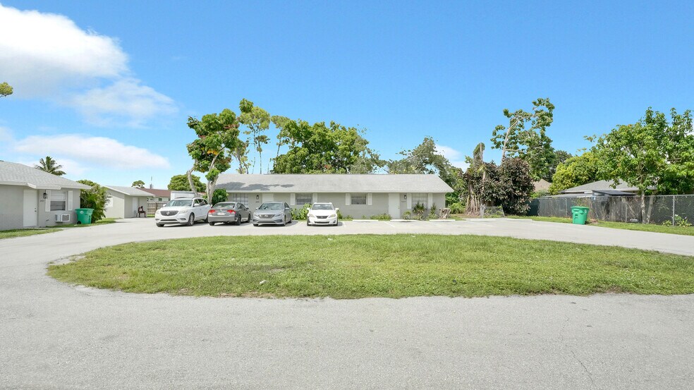 Primary Photo Of 3883 Park Ln, West Palm Beach Multifamily For Sale