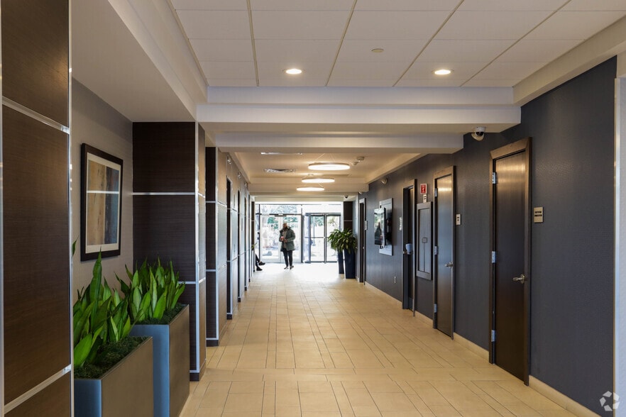 More Photos Of 900 US Highway 9 N, Woodbridge Office For Lease