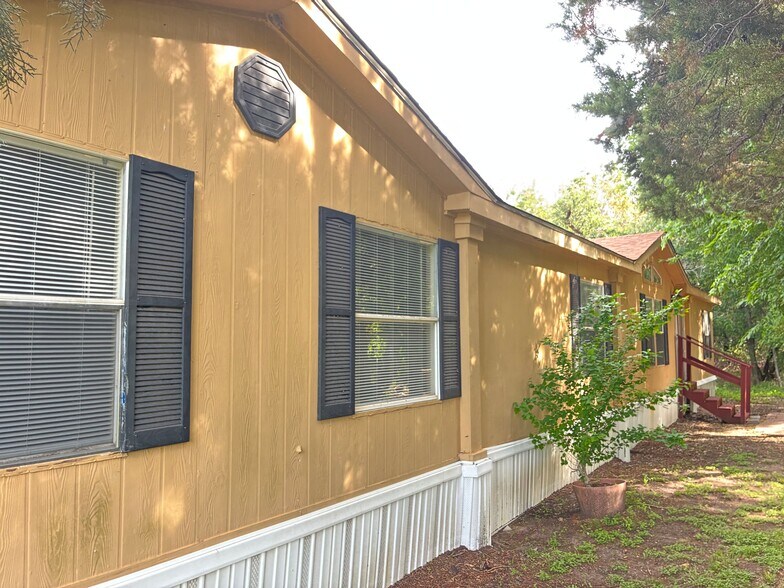 More Photos Of 382 County Road 4450, Kempner Manufactured Housing Mobile Home Park For Sale