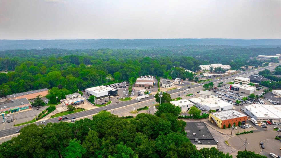 More Photos Of 425 NJ-17, Ramsey Hotel For Sale