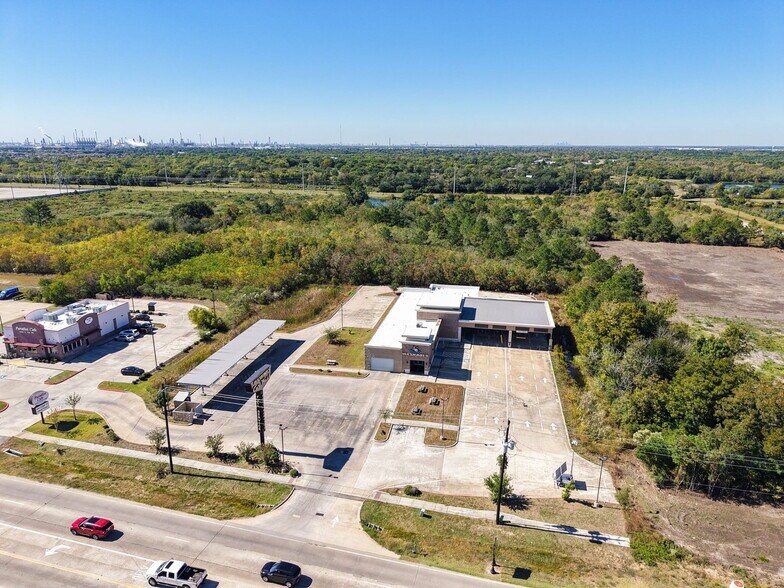 More Photos Of 5801 Garth Rd, Baytown Carwash For Sale