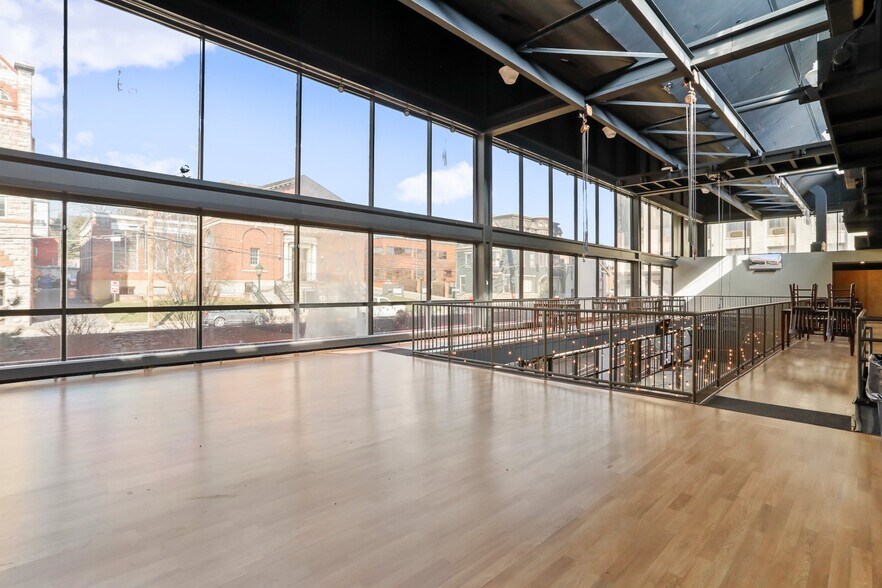 More Photos Of 100 Summit Ave, Hagerstown Office For Sale