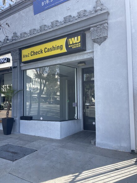 More Photos Of 102-104 S Glendale Ave, Glendale Storefront For Lease