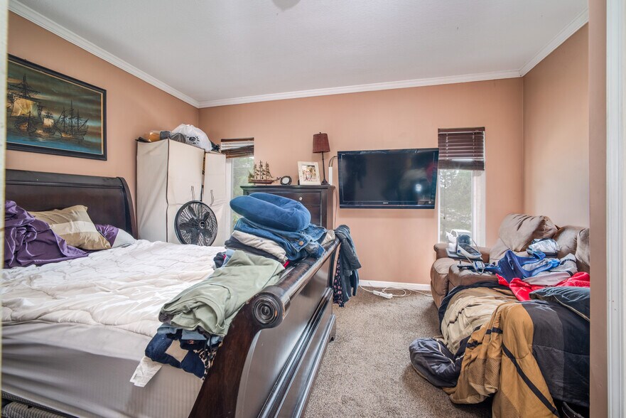 More Photos Of 20785 Orchard Lake Rd, Farmington Hills Warehouse For Sale