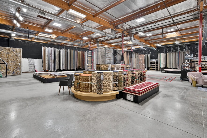More Photos Of 16531 Saticoy St, Van Nuys Warehouse For Sale