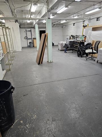 More Photos Of 1388 5th Av, Prince George General Retail For Lease