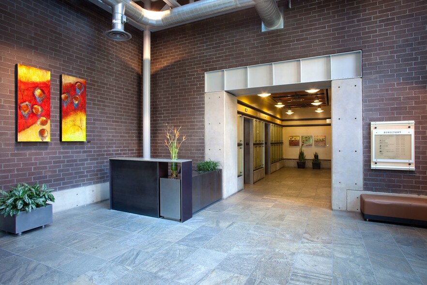 More Photos Of 1120 NW Couch St, Portland Office For Lease