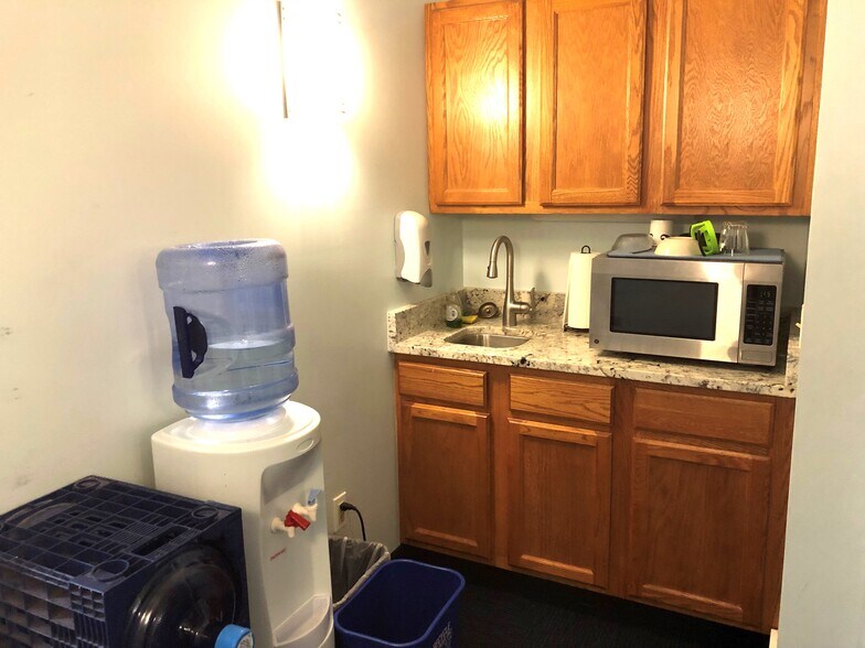 More Photos Of 400 Whitney Rd, Penfield Office For Lease