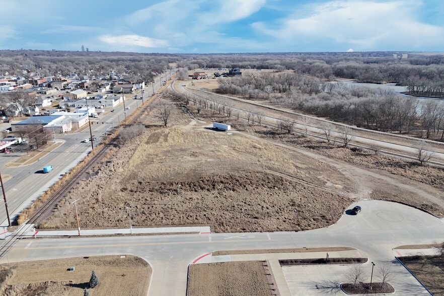 More Photos Of 130 9th St, West Des Moines Land For Sale