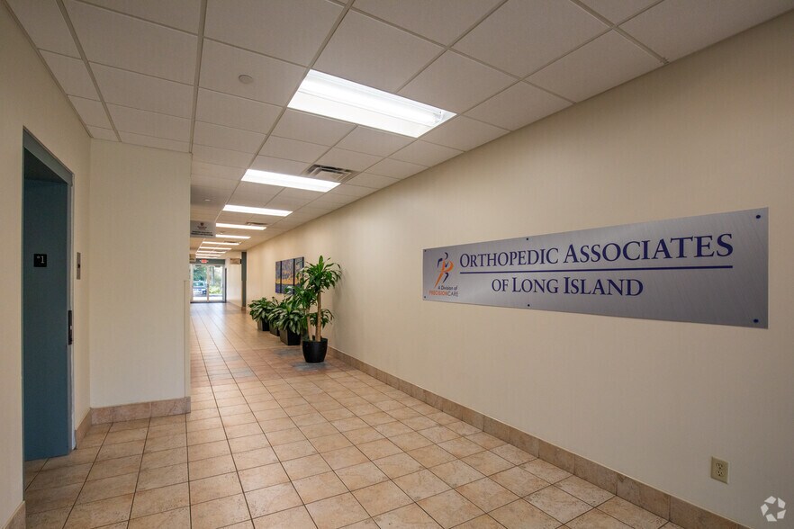 More Photos Of 6 Technology Dr, Setauket Unknown For Lease