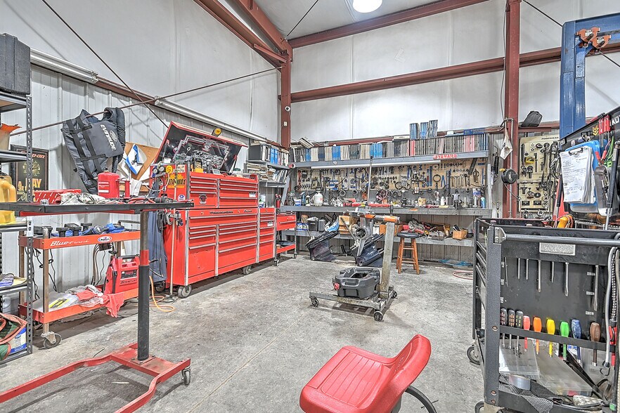 More Photos Of 2905 Cherokee Park Rd, Morristown Auto Dealership For Sale