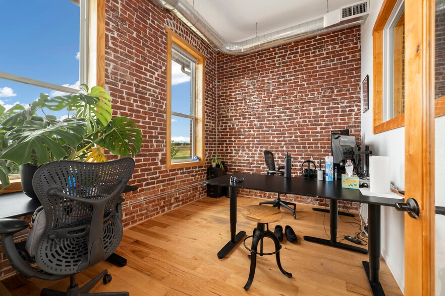 More Photos Of 13005 Lowell Blvd, Broomfield Freestanding For Sale