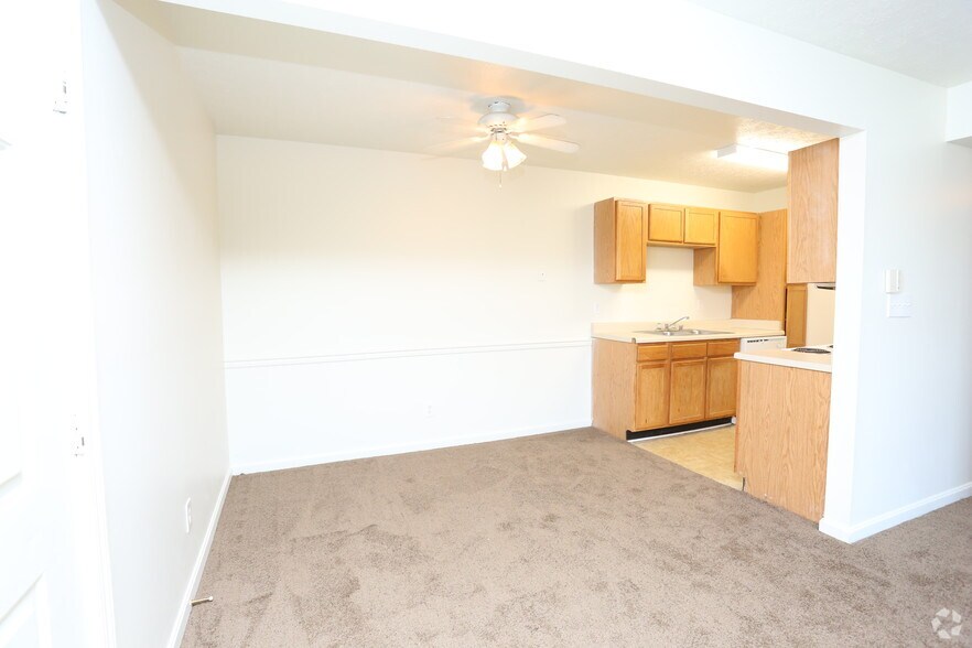 More Photos Of 3130 Saint Anthony Gardens Dr, Louisville Apartments For Sale