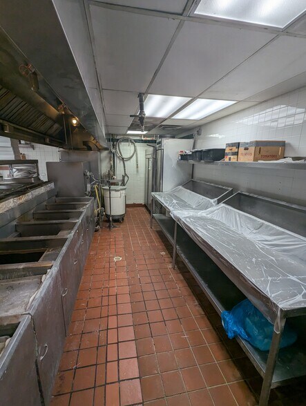 More Photos Of 2418 Canton Rd, Marietta Restaurant For Sale