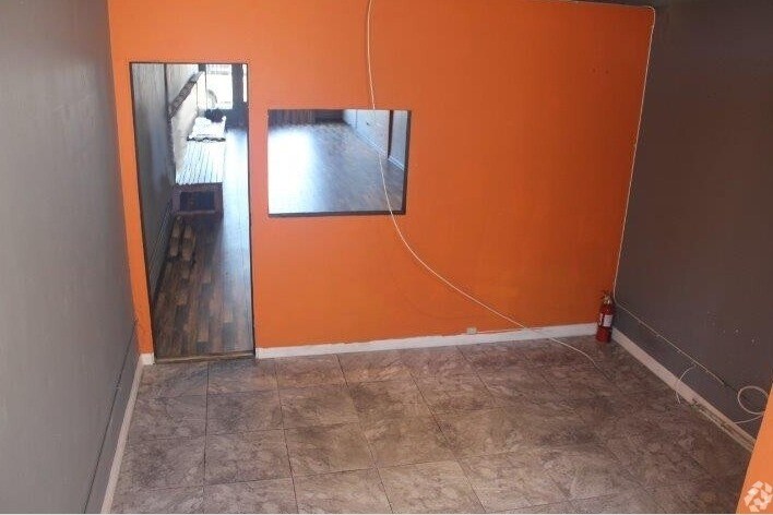 More Photos Of 6426 Lankershim Blvd, North Hollywood Storefront Retail Office For Lease