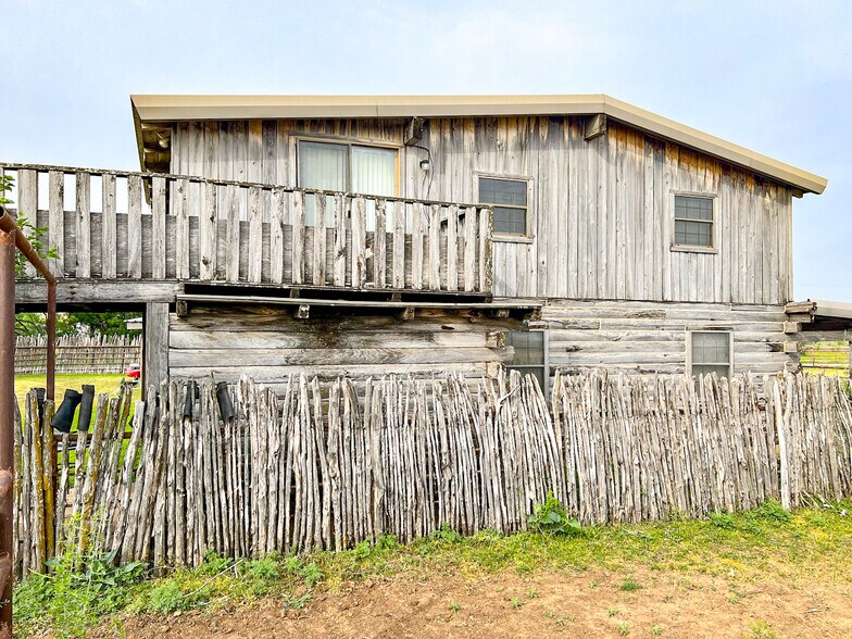 More Photos Of 4901 Eagle Pass Rd, Abilene Warehouse For Sale