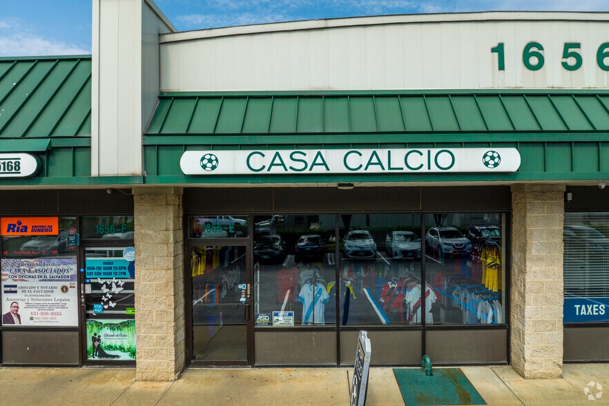 More Photos Of 1656 Fifth Ave, Bay Shore Unknown For Lease