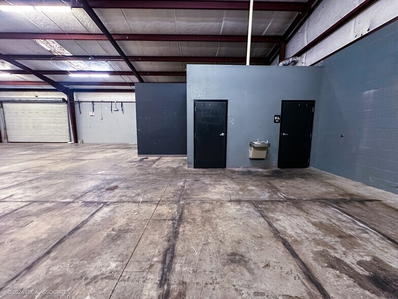 More Photos Of 3737 SW 42nd Ave, Gainesville Warehouse For Lease